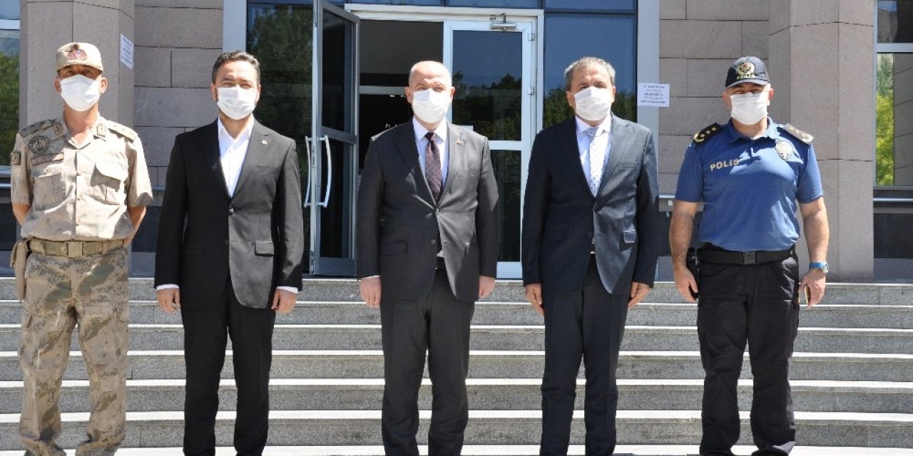 Vali Coşkun, Elbistan’da incelemelerde bulundu