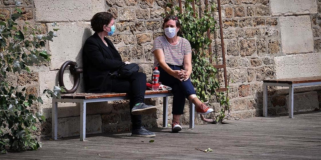 Dünya genelinde yeni tip koronavirüs vaka sayısı 22 milyonu aştı