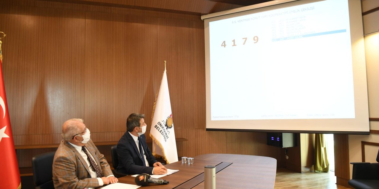 3782 kişi başvurdu 162 kişiye şans güldü Onikişubat Belediyesi tarafından yaptırılacak olan konutların kuraları çekildi