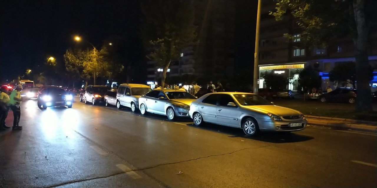 Kahramanmaraş’ta 6 araç zincirleme kaza yaptı