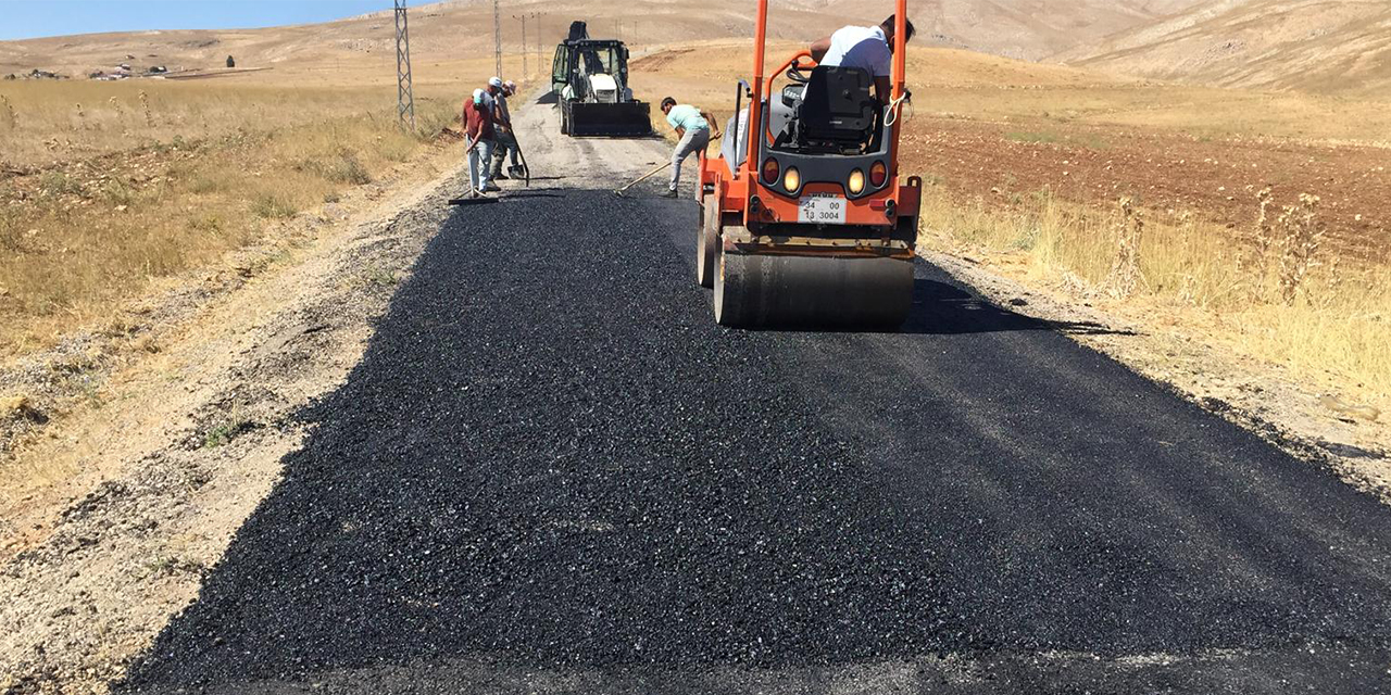 Kahramanmaraş’taki grup yollarına yama çalışması yapılıyor