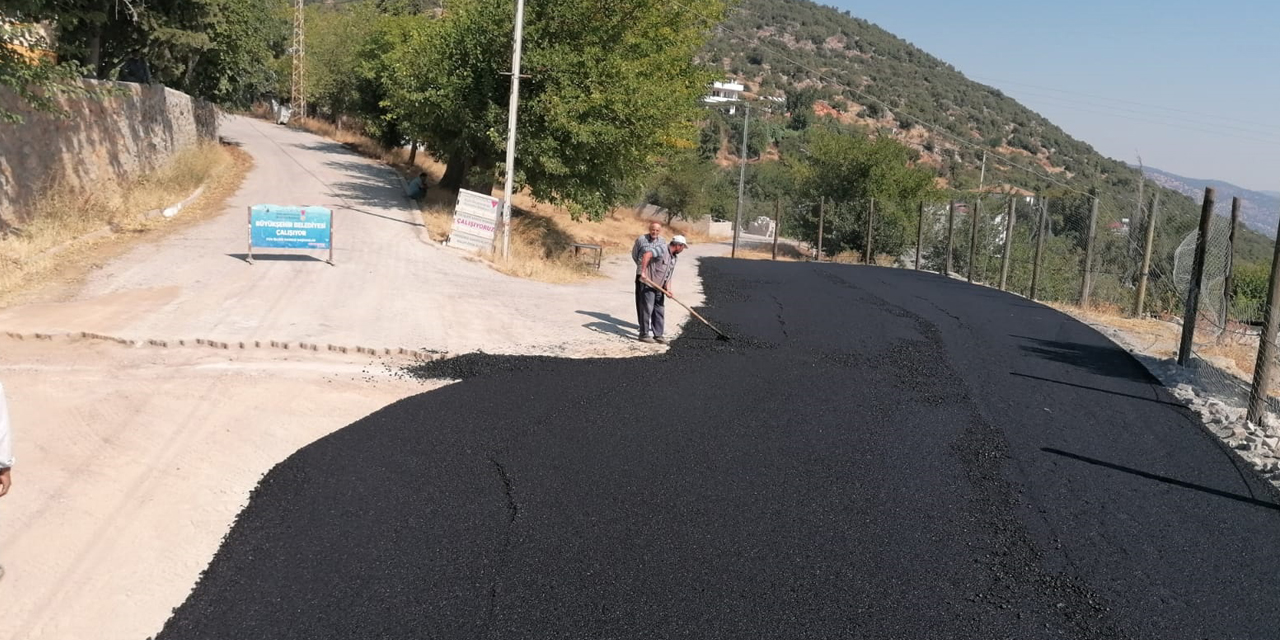 Yeşilyurt Mahallesine sıcak asfalt
