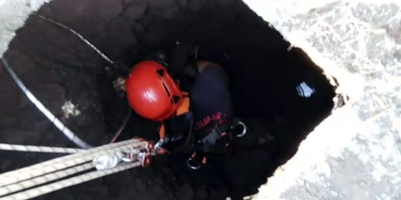 Kahramanmaraş’ta kuyuya düşen kediyi itfaiye ekipleri kurtardı