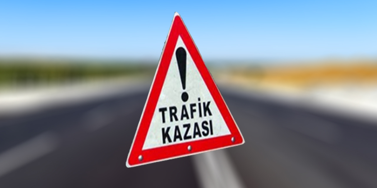 Kahramanmaraş'ta devrilen tır yolu trafiğe kapattı