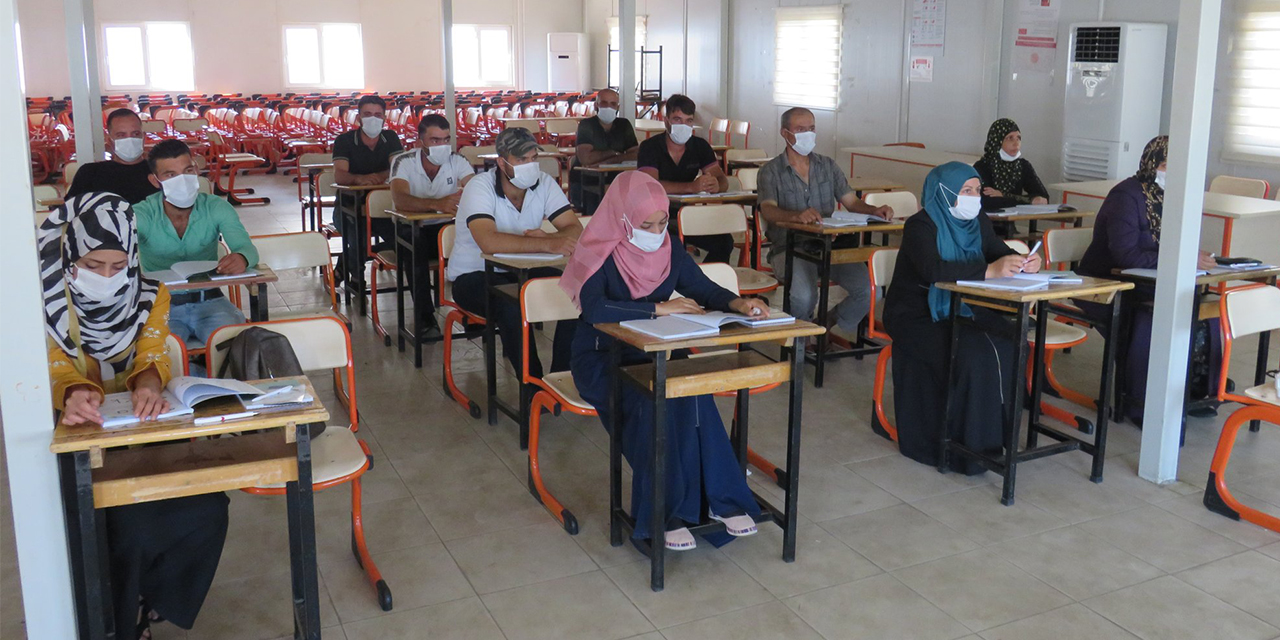 Kahramanmaraş Tarım İl Müdürlüğü Suriyelilere Türkçe dil eğitimi veriyor