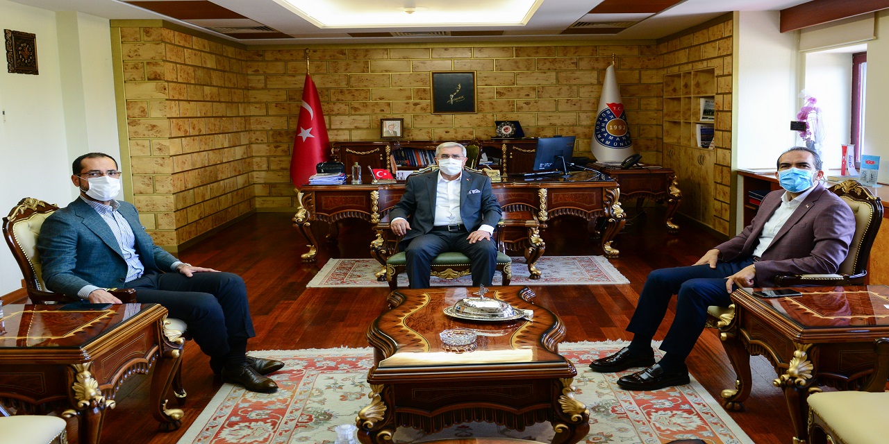 Özdemir ve Sezal, KSÜ Rektörü Can’ı ziyaret etti