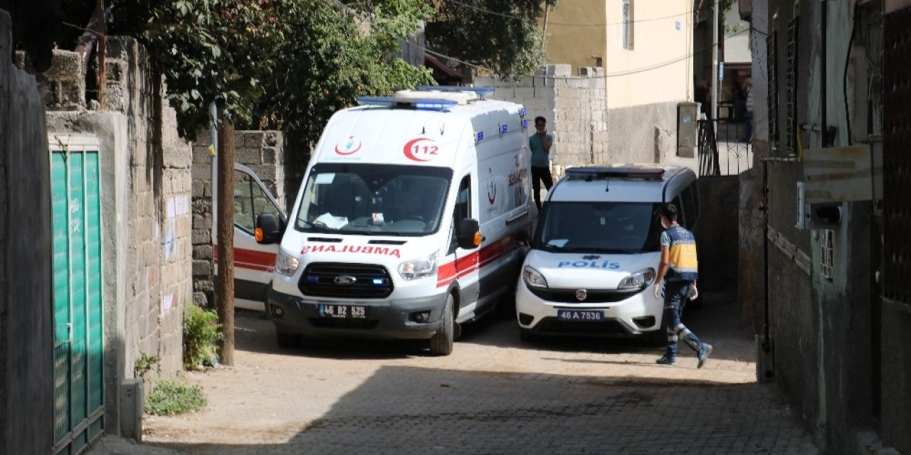 Kokusu mahalleyi sardı herkes polisi aradı