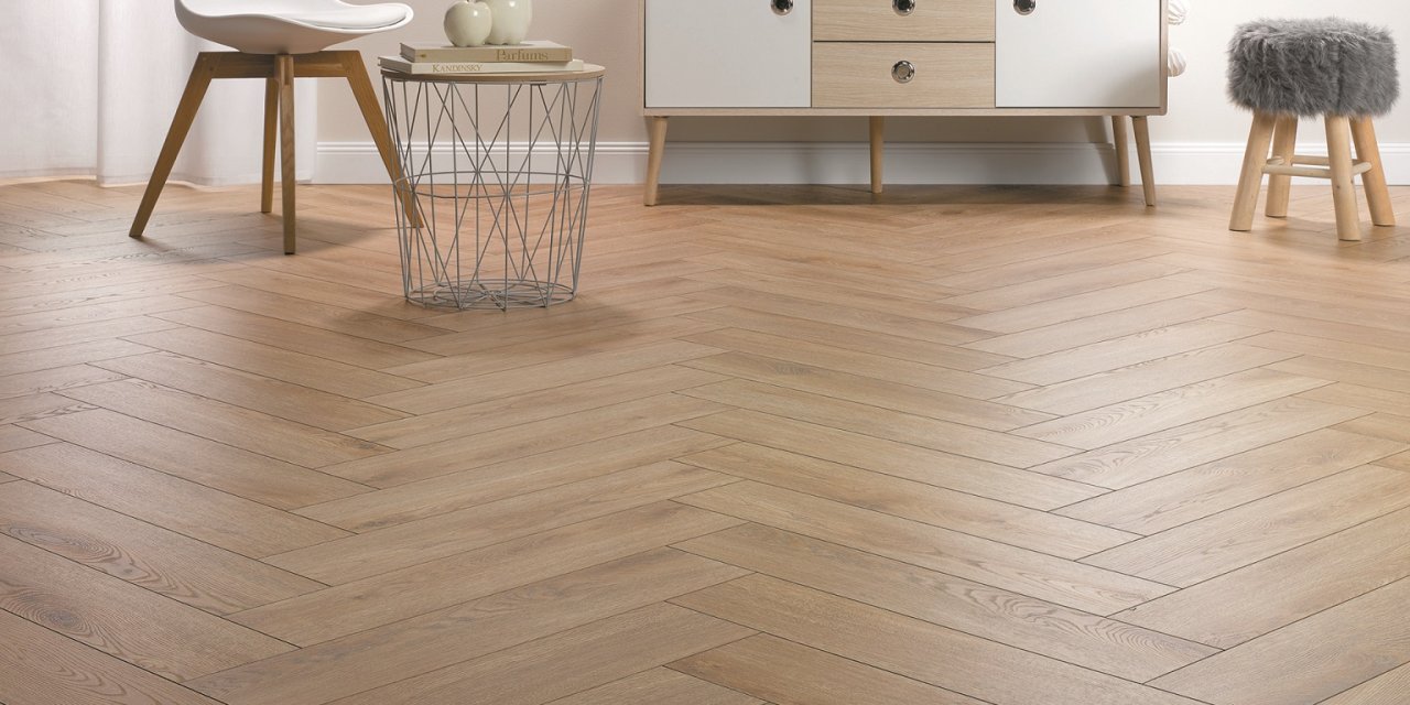 Dekorasyon zeminde başlar