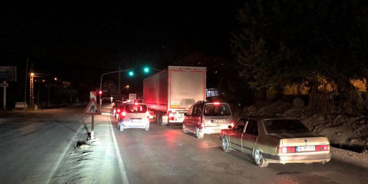 Kahramanmaraş’ta yol çalışması trafik yoğunluğuna neden oldu