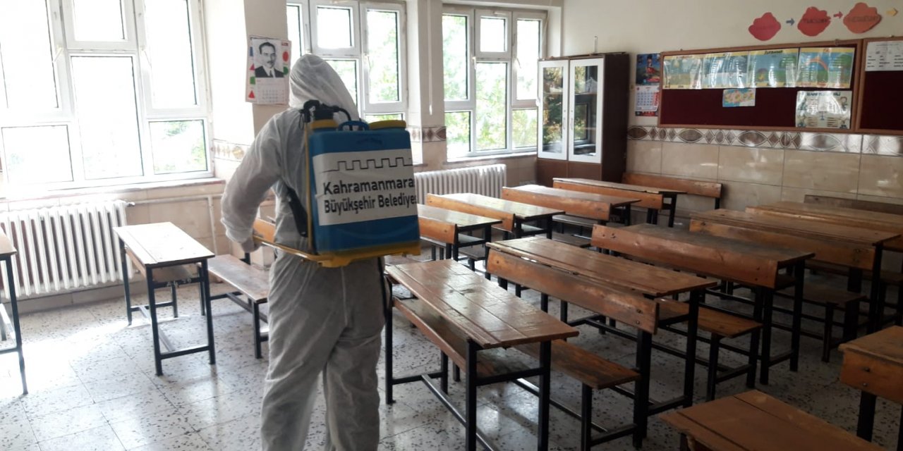 Kahramanmaraş’taki okullar dezenfekte ediliyor