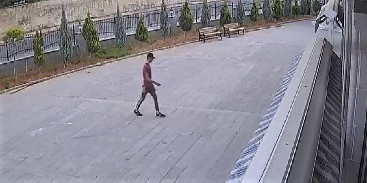 Kahramanmaraş'ta camiden hırsızlık yapan şahıs bıraktığı notla helallik istedi