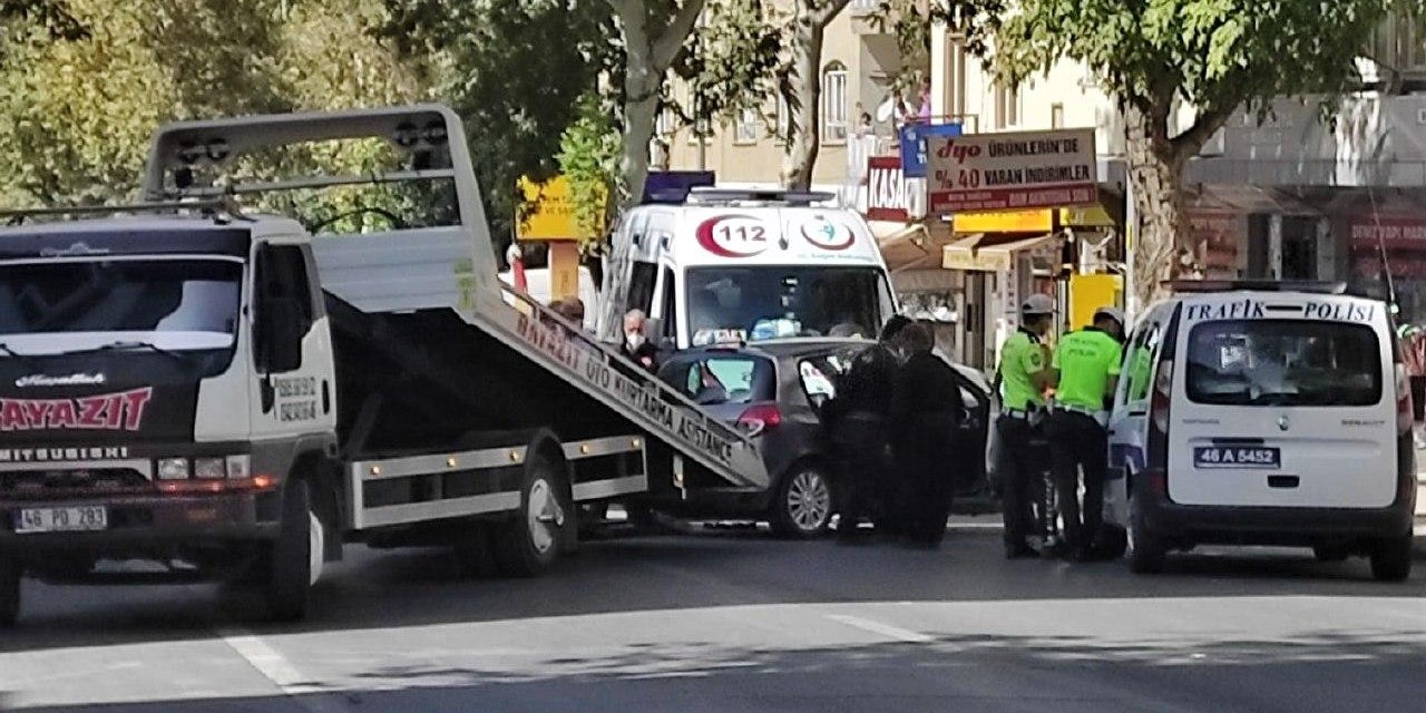 Kahramanmaraş'ta ambulans ile otomobil çarpıştı