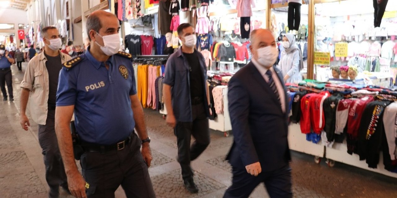 Kahramanmaraş'ta maske, sosyal mesafe ve temizlik denetimi