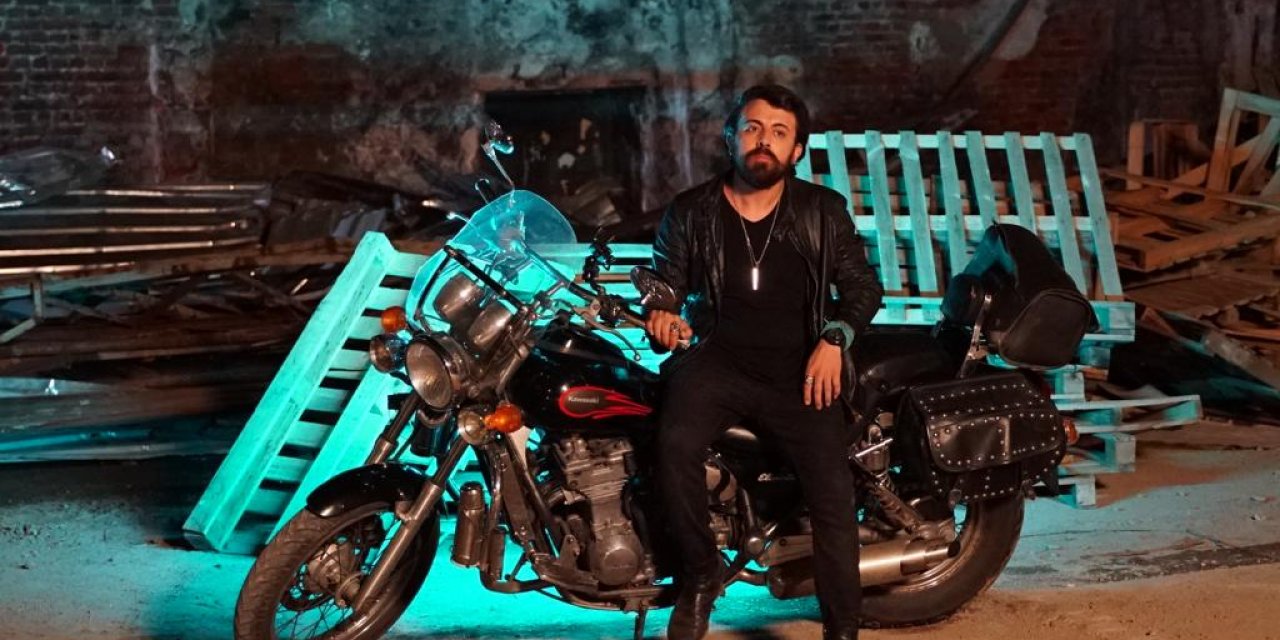 Kahramanmaraşlı Emir Kaplan, sesi ile büyüledi