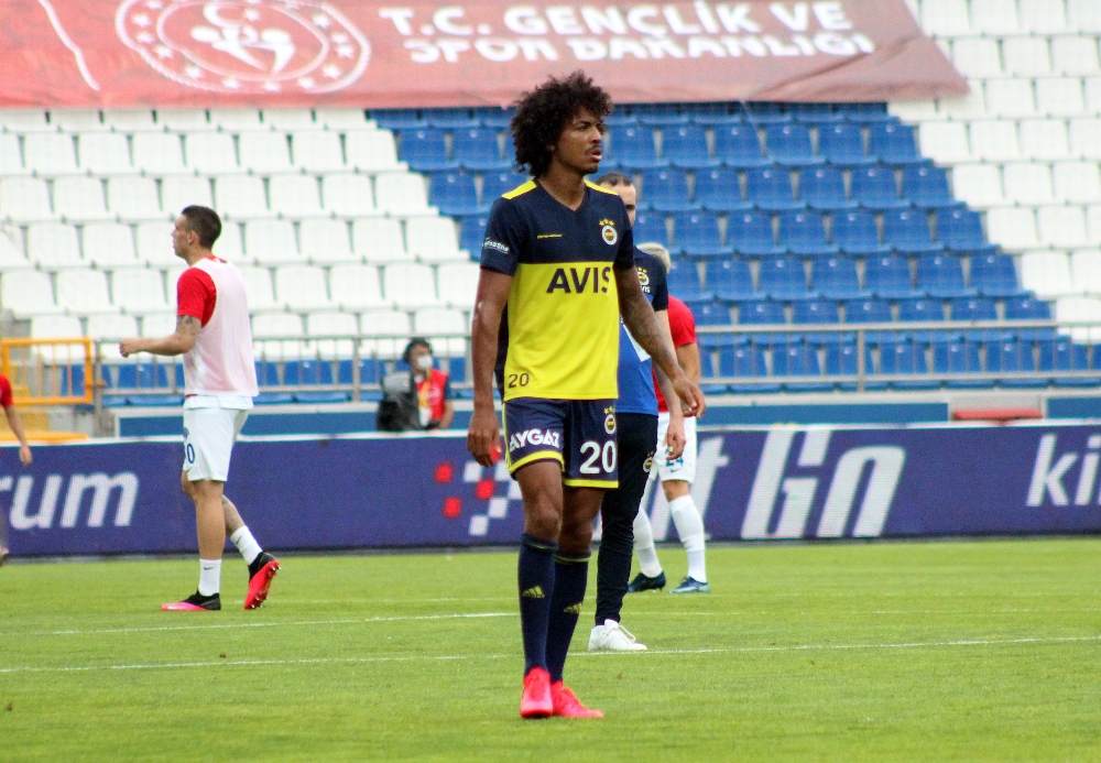 Luiz Gustavo: "Sezona iyi başladık ama yolumuz uzun"