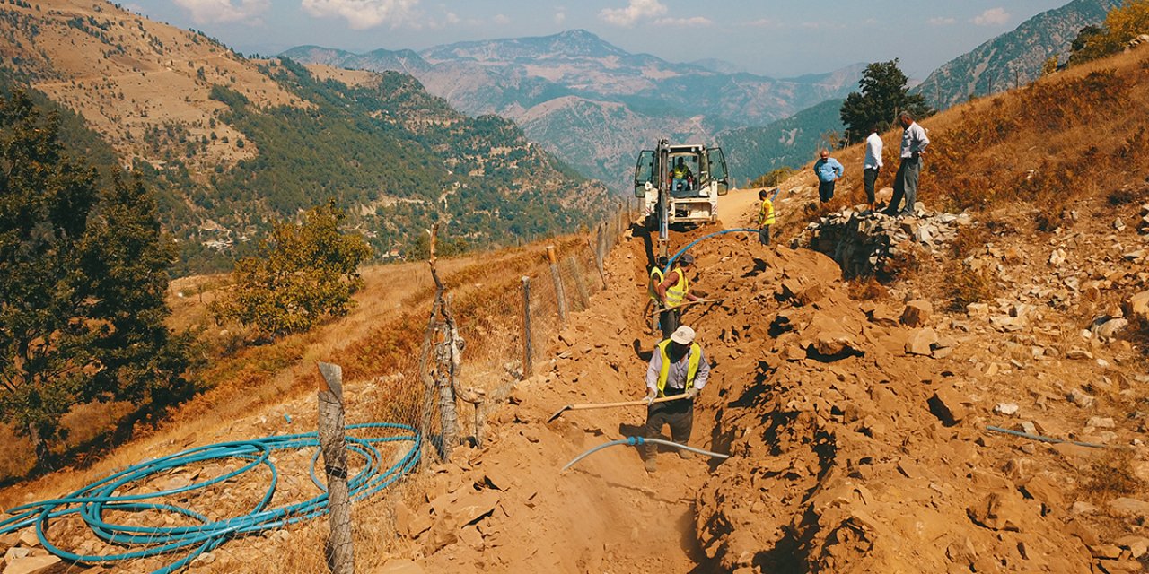 Kahramanmaraş’taki Kalekaya Mahallesinde içme suyu çalışmaları devam ediyor