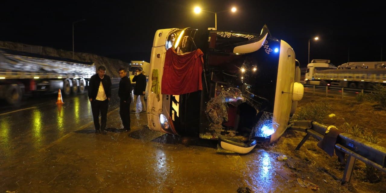 Kahramanmaraş’ta otobüs devrildi: 14 yaralı