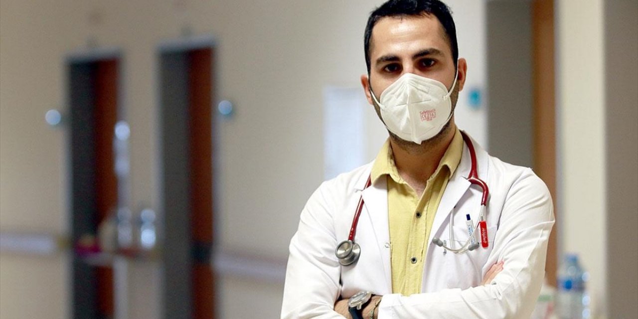 Dr. Bülent Akkurt: Maske takmayan birisini gördüğümüzde bu canımızı acıtıyor