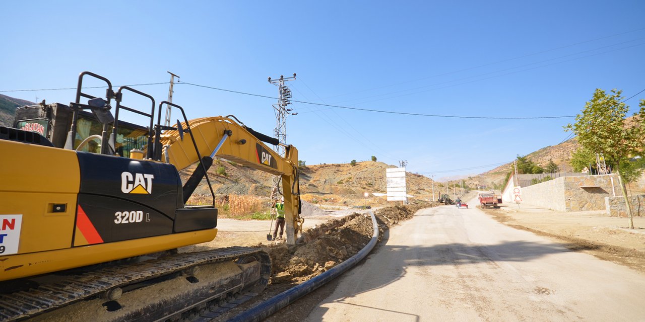 Çağlayancerit’te içme suyu şebeke yenileme çalışmaları tamamlandı