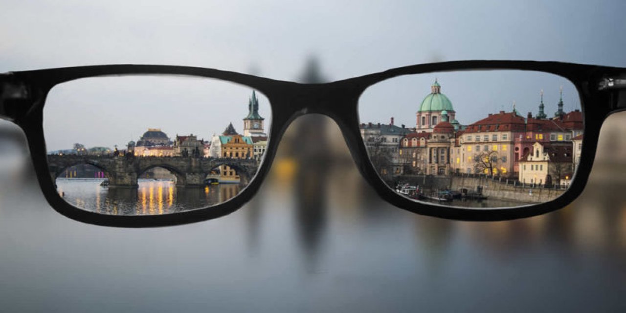 Uzun süre ekrana bakmak miyopi sebebi