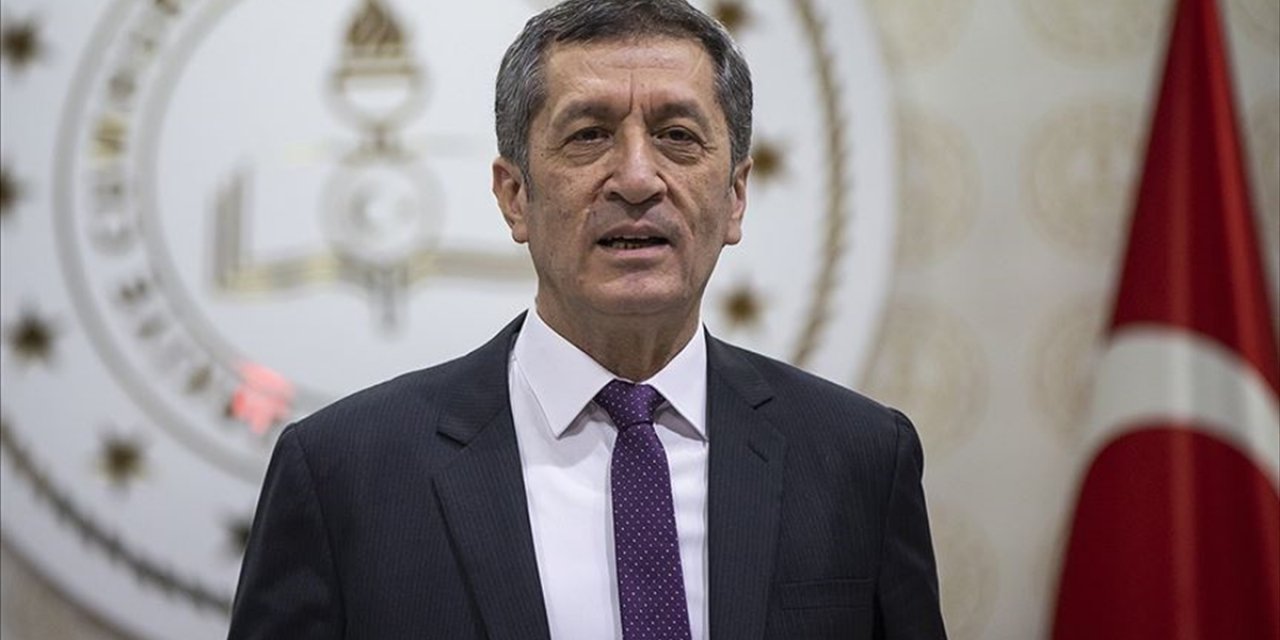 Milli Eğitim Bakanı Selçuk: İzmir'de bir hafta daha uzaktan eğitim yapılacak