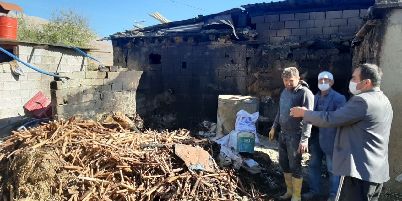 Elbistan’da ahırda yangın çıktı