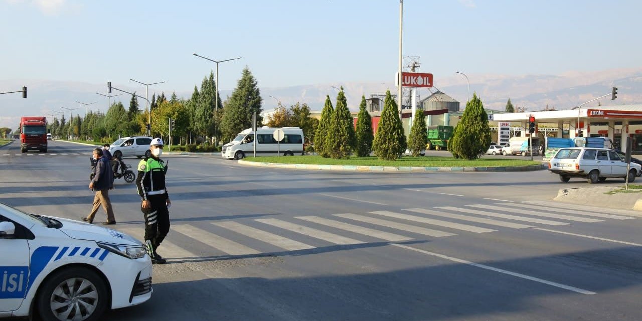 Kahramanmaraş'ta trafik kurallarına uymayan sürücülere ceza yağdı