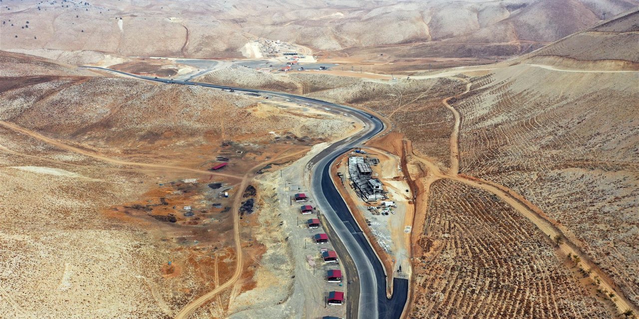 Kahramanmaraş’ta Yedikuyular yolu genişliyor