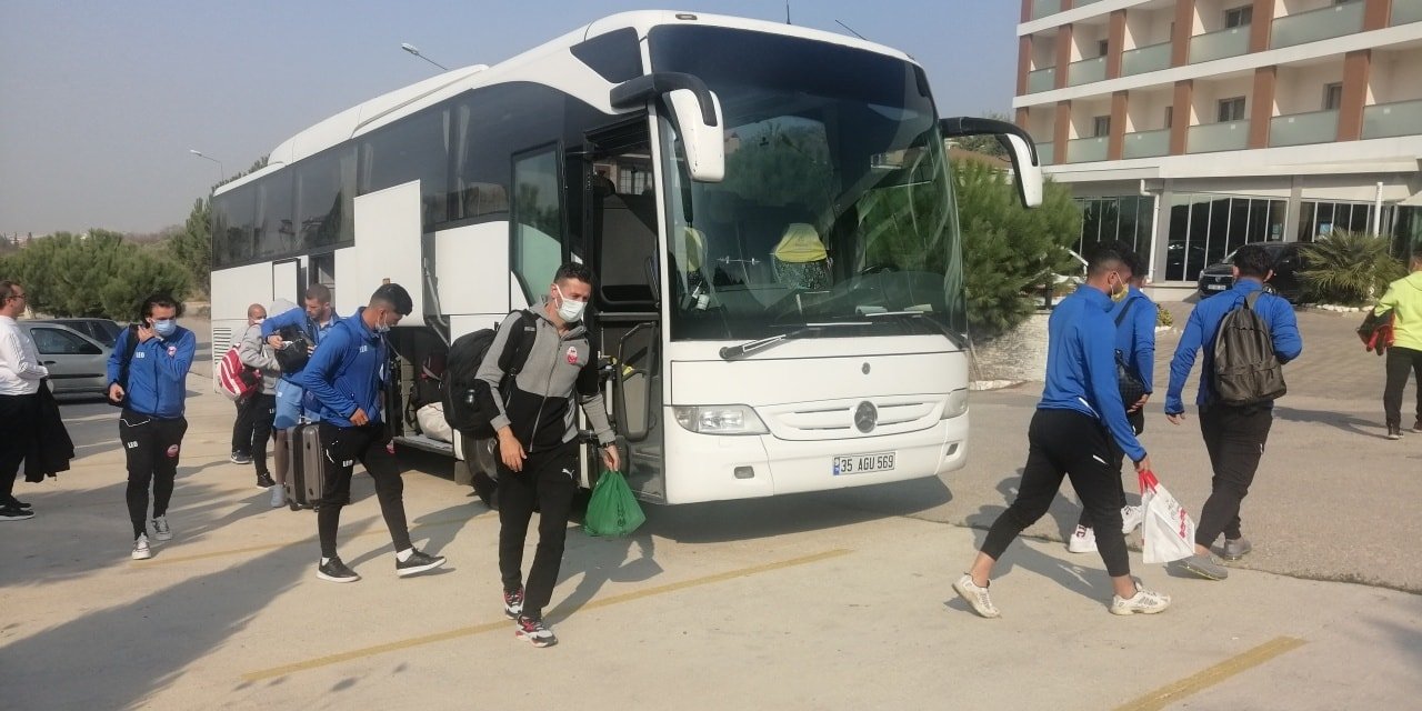 Kahramanmaraşspor kafilesi Manisa’ya ulaştı