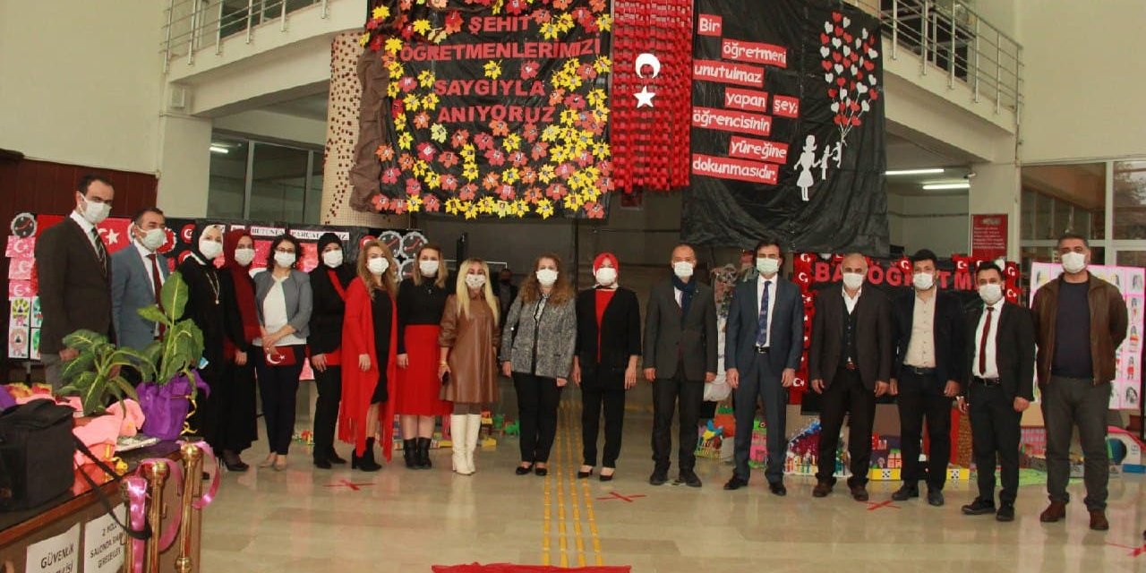 Kahramanmaraş'taki anaokulu öğrencilerinden öğretmenler gününe özel sergi