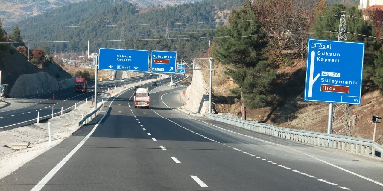 Kahramanmaraş'taki Edebiyat Yolu'nu 23 günde 276 bin sürücü kullandı
