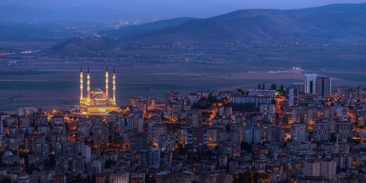 Kahramanmaraş sokakları boş kaldı