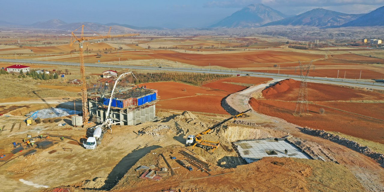 Göksun’daki TOKİ sosyal konutlarında bloklar hızla yükseliyor