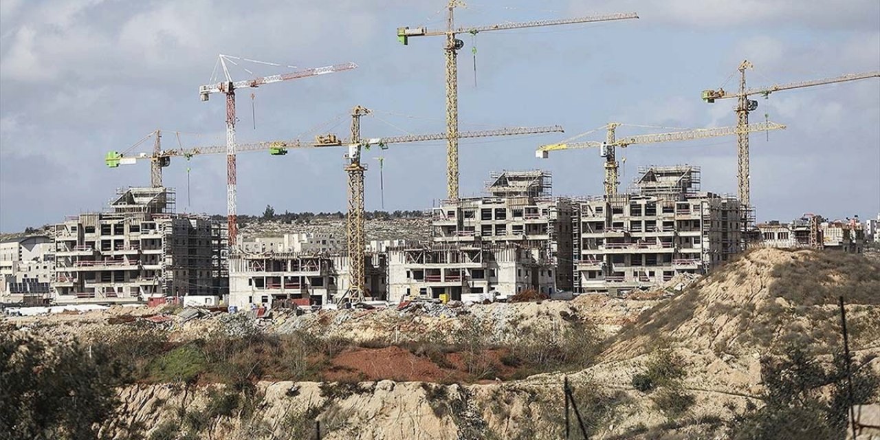 İsrail Kudüs'te 9 bin gayrimeşru yerleşim birimi kurma çalışmasını hızlandırıyor