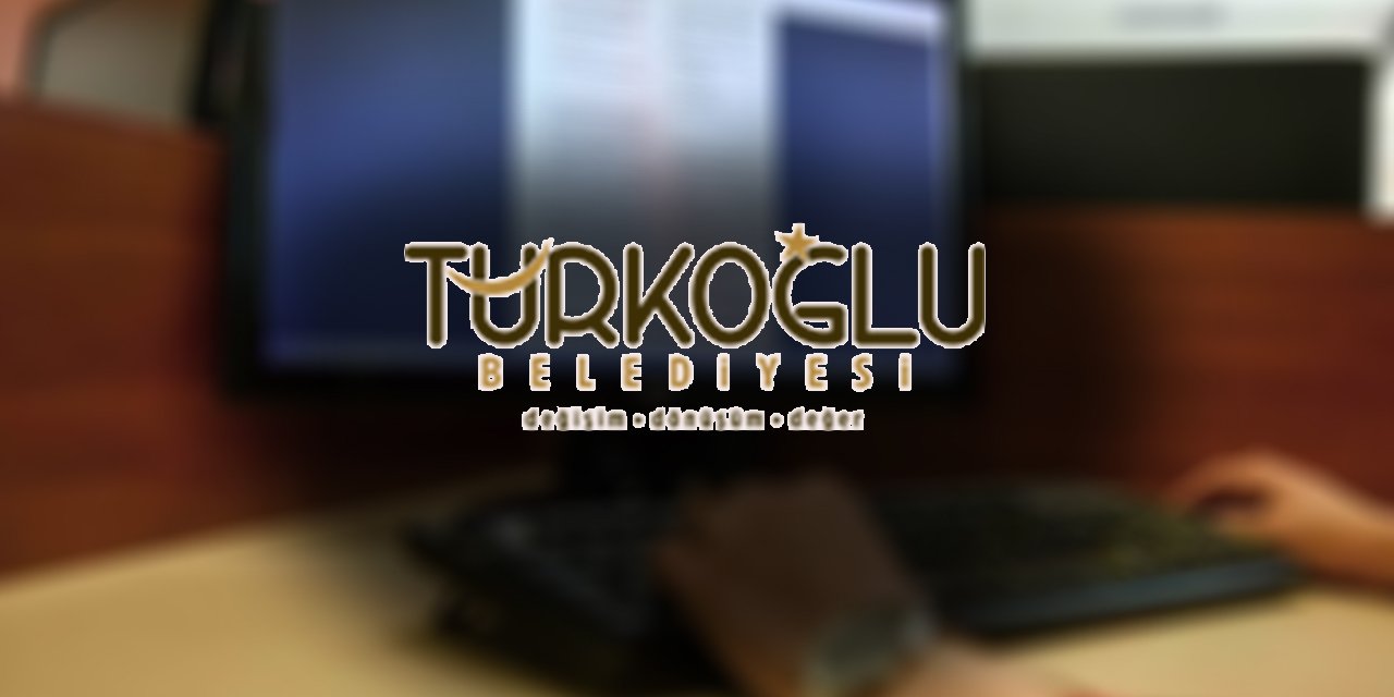 Kahramanmaraş'ın Türkoğlu ilçesinde öğrencilere çalışma masası dağıtıldı