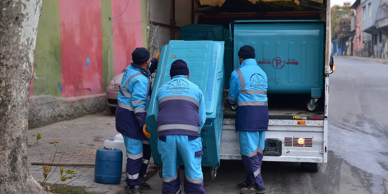 Dulkadiroğlu’nda temizlik ekipleri ara vermeden çalışıyor