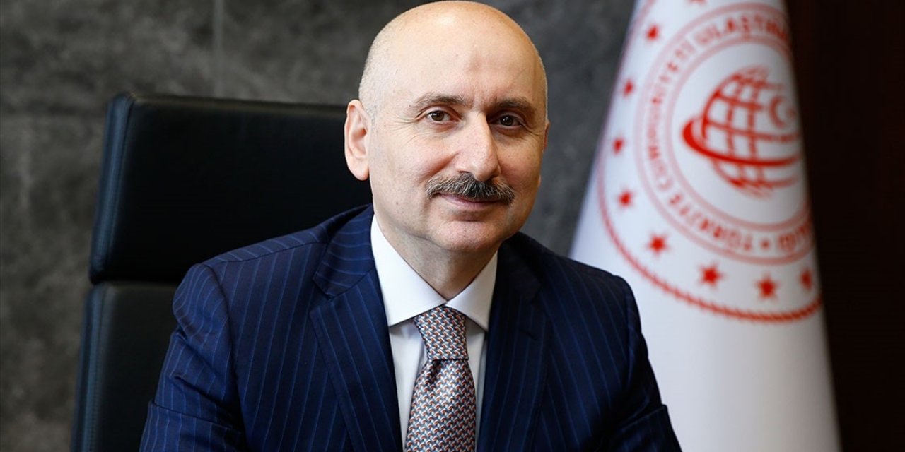 Ulaştırma ve Altyapı Bakanı Karaismailoğlu: Yerli 5G teknolojisi altyapısı kurmadan 5G'ye geçmeyeceğiz