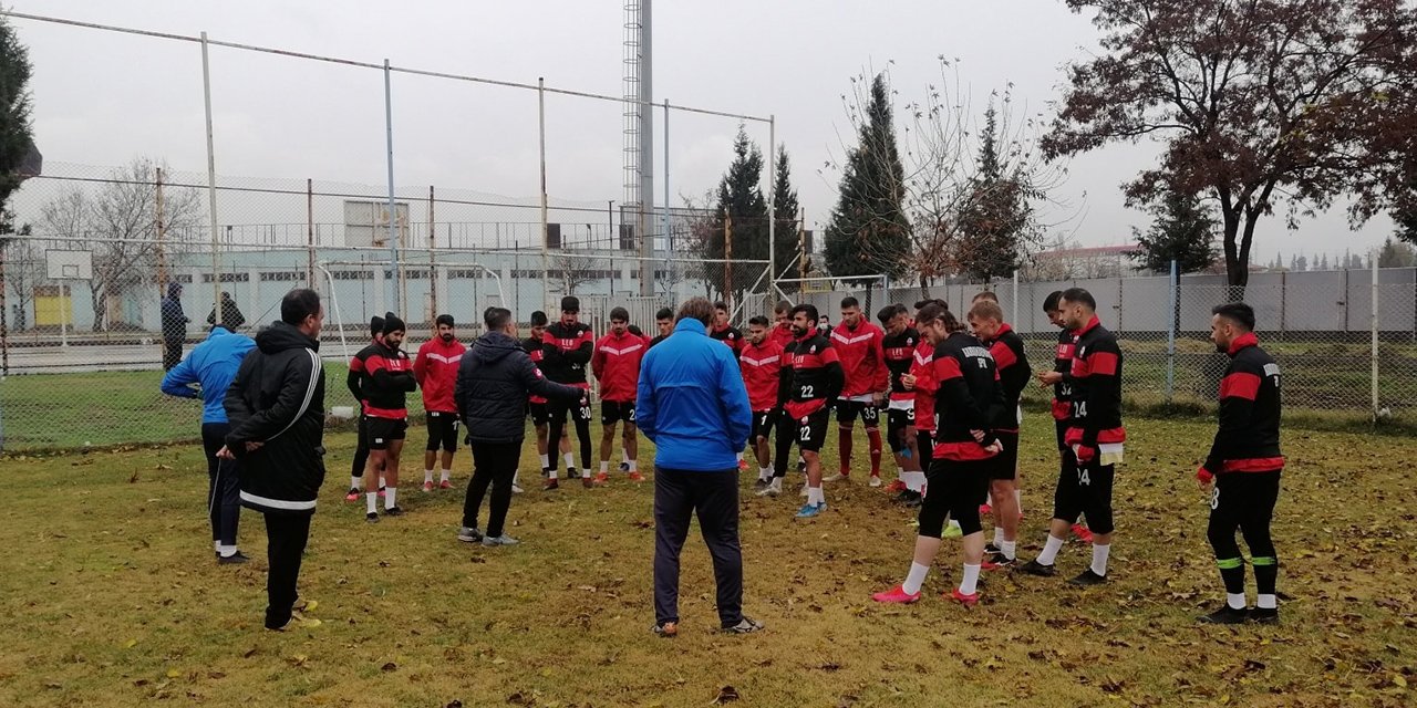 Kahramanmaraşspor’un futbolcularına ‘profesyonellik’ konulu seminer verilecek