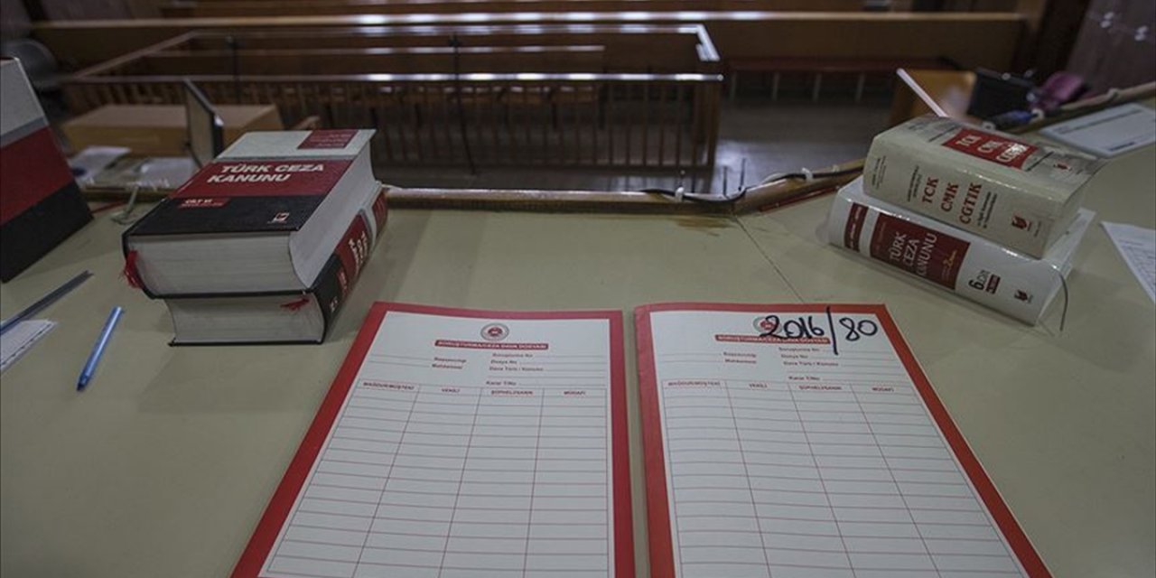 FETÖ'nün istihbaratçılarına hapis