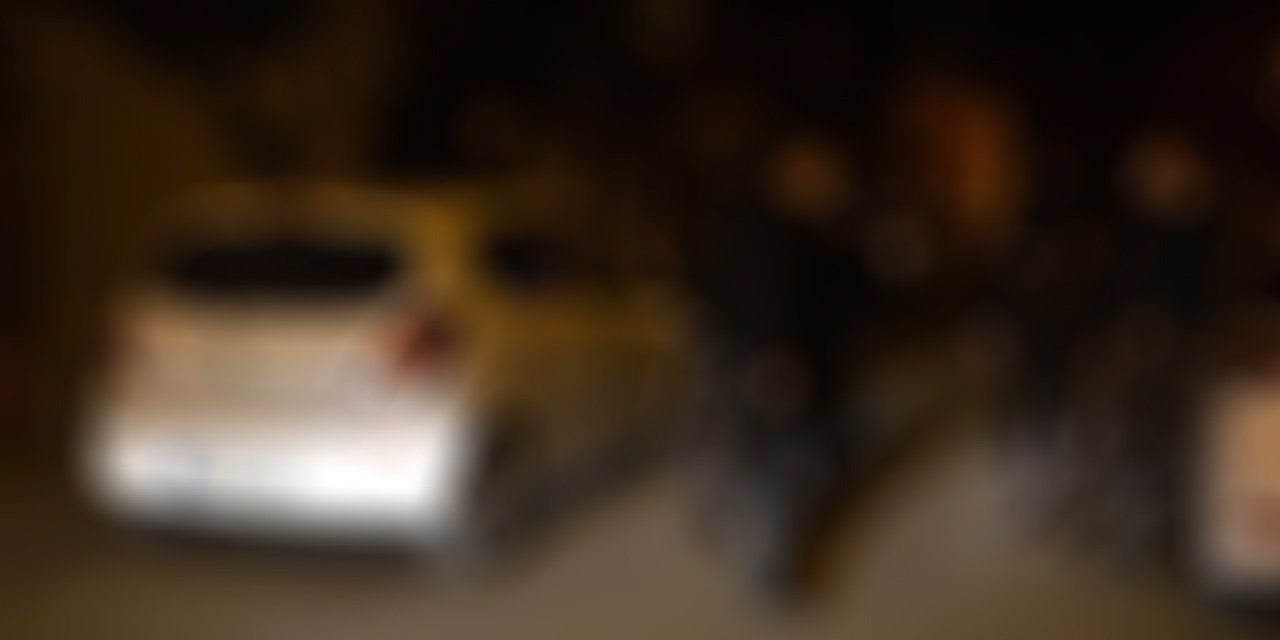 Kahramanmaraş'ta aynı araçta ekiplerden kaçan kişiler yakalanınca birbirlerini tanımadı