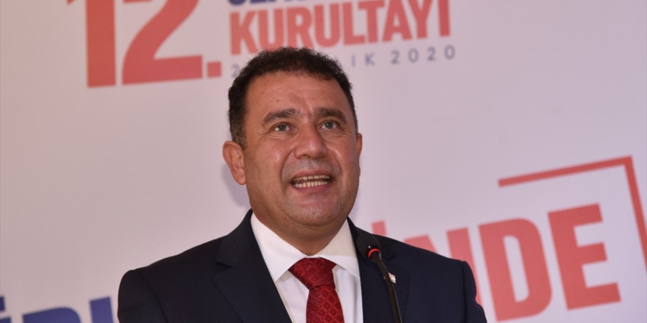 KKTC'de Başbakan Saner, UBP'nin Genel Başkanı oldu