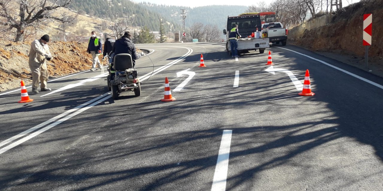 Kahramanmaraş’taki yalnız ardıç mevkiinde yol genişledi