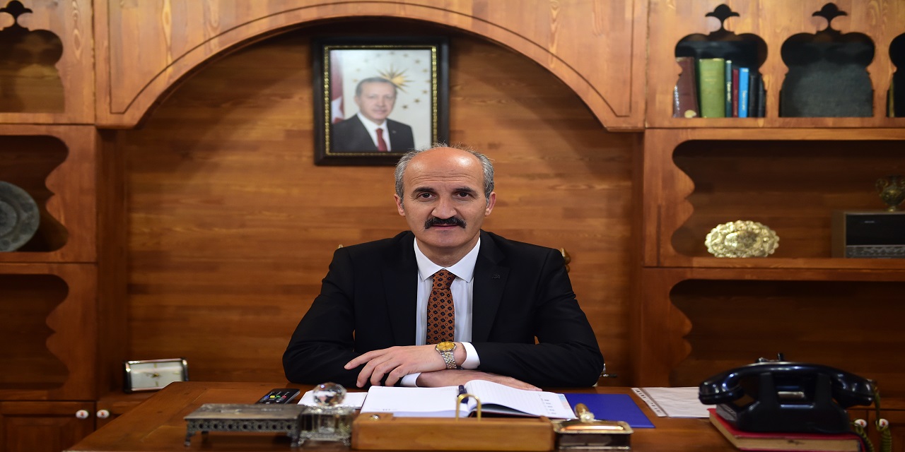 Necati Okay: Yeni yıl sağlık ve mutluluk getirsin