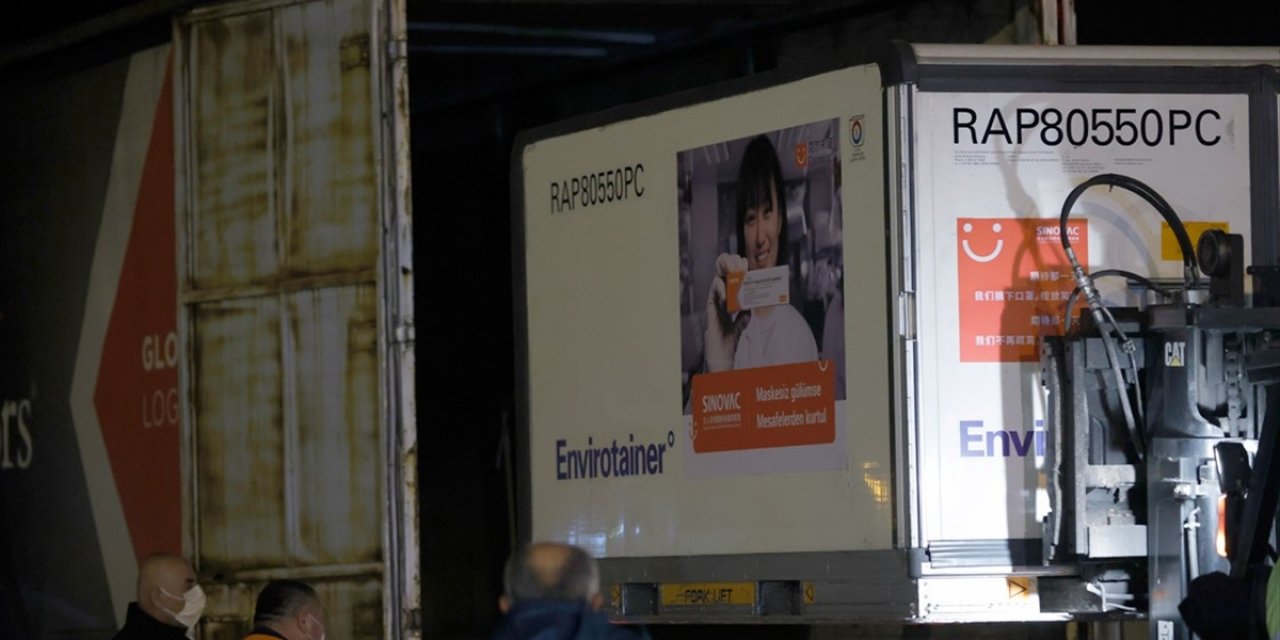 Kovid-19 aşılarının numuneleri en az 2 hafta analiz edilecek