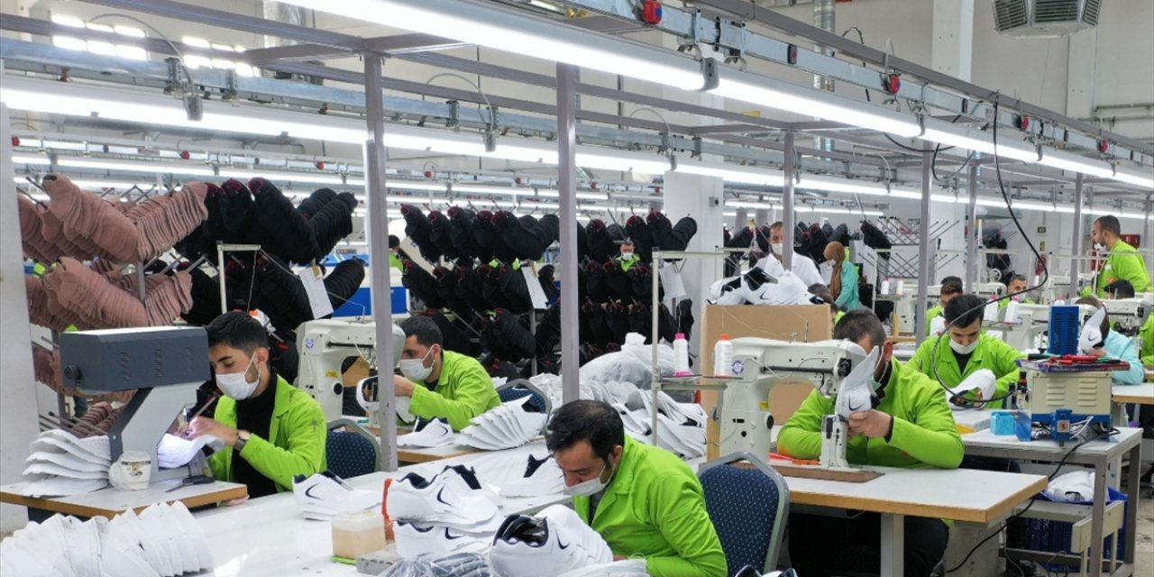 Şanlıurfa ayakkabı üretiminin merkezi oluyor