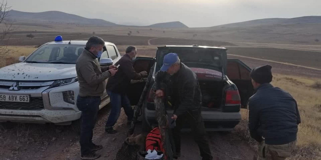 Kahramanmaraş'ın Elbistan ilçesinde kaçak avcı denetimi! 37 avcı kontrol edildi