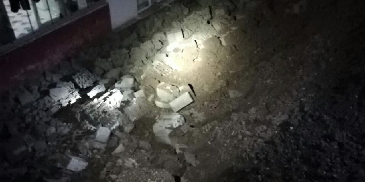 Kahramanmaraş’ta apartmanın istinat duvarı çöktü