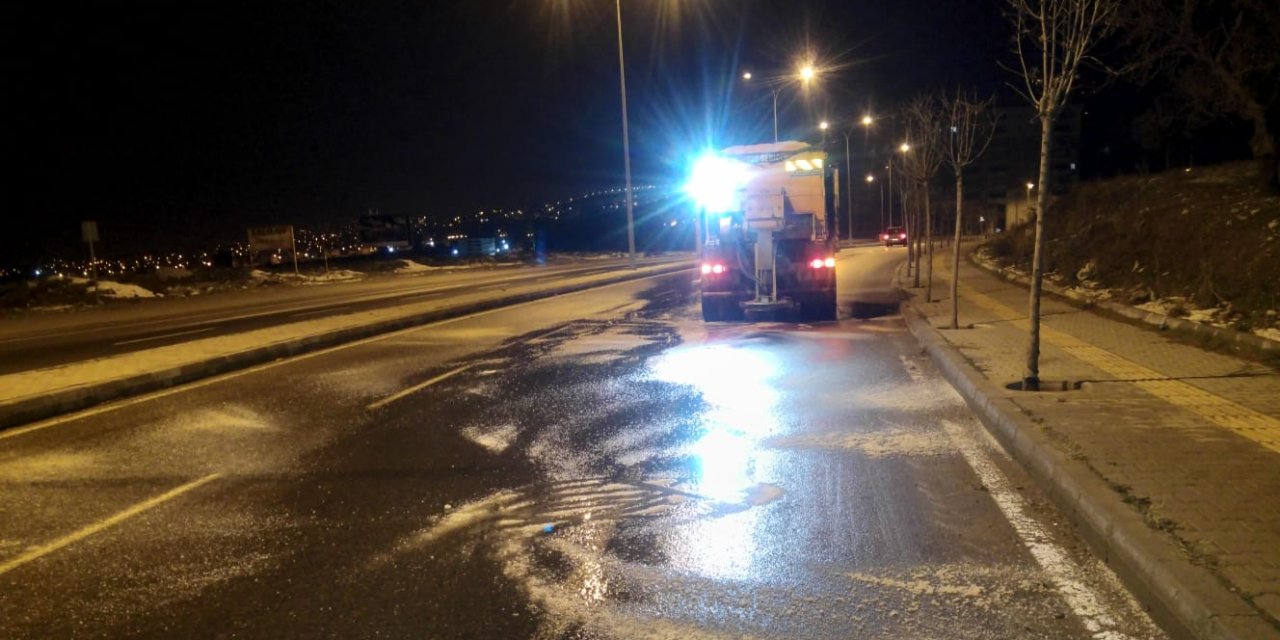 Kahramanmaraş’ta ana arterler tuzlandı