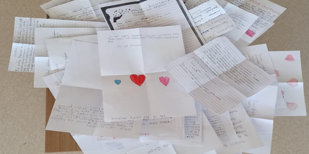 Kahramanmaraş'ta öğrencilerden sağlık çalışanlarına mektuplu teşekkür