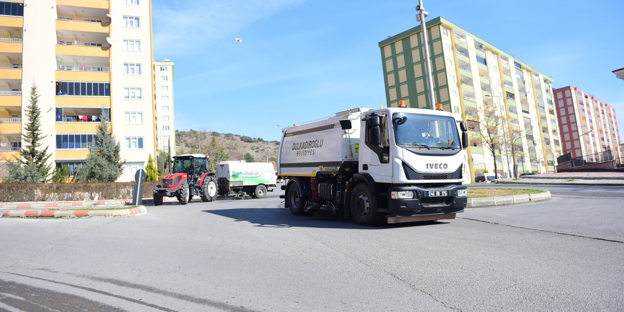 Dulkadiroğlu’ndan hafta sonu temizlik çalışmaları